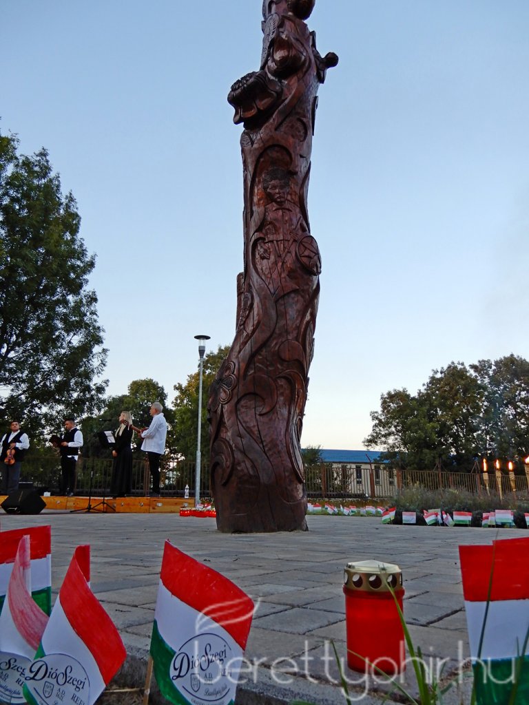 Gyertyagyújtás az aradi vértanúk emlékére 21